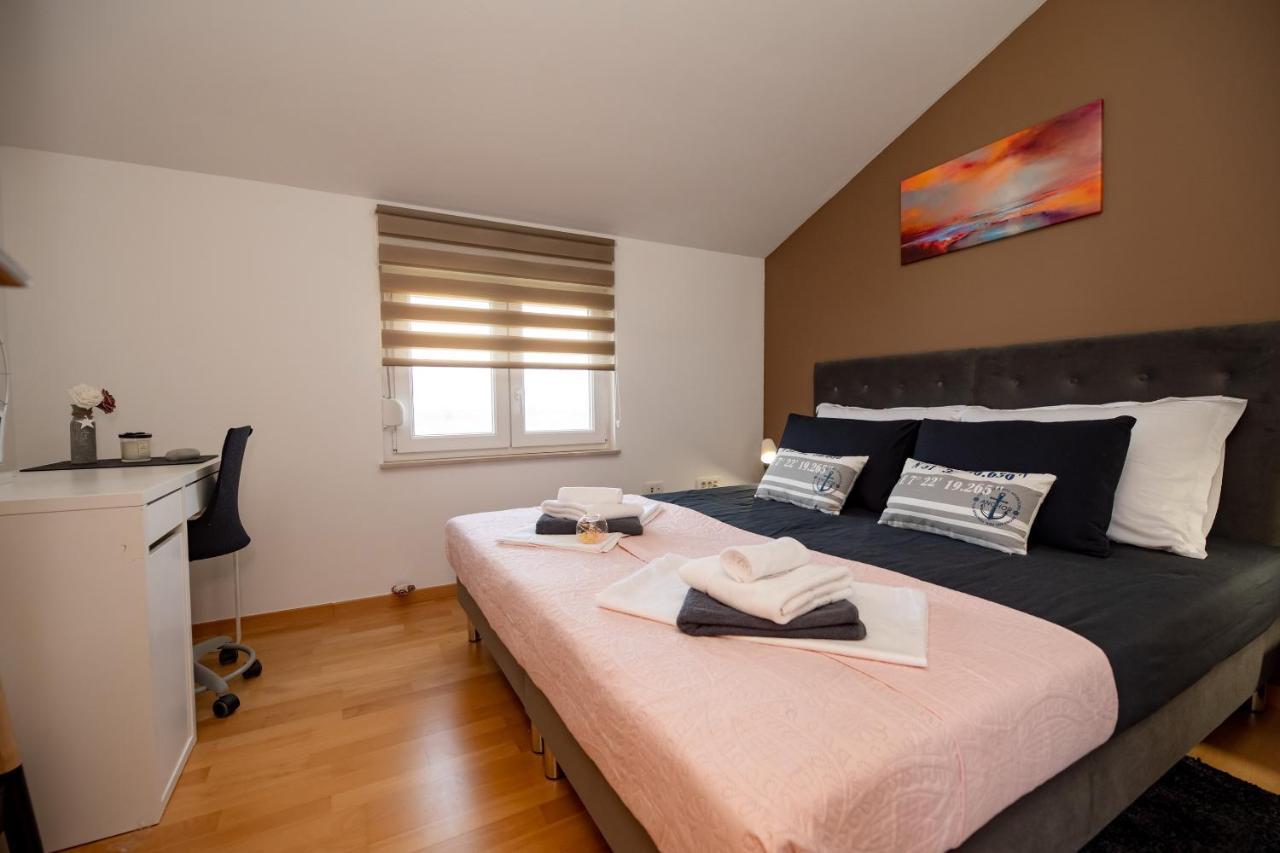 Apartment Malu Sunset Zadar Eksteriør bilde